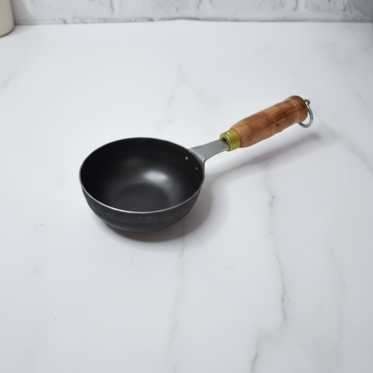 Broad Iron Tadka Ladle – Heat-Resistant Wooden Handle | NABL Tested Pure Iron