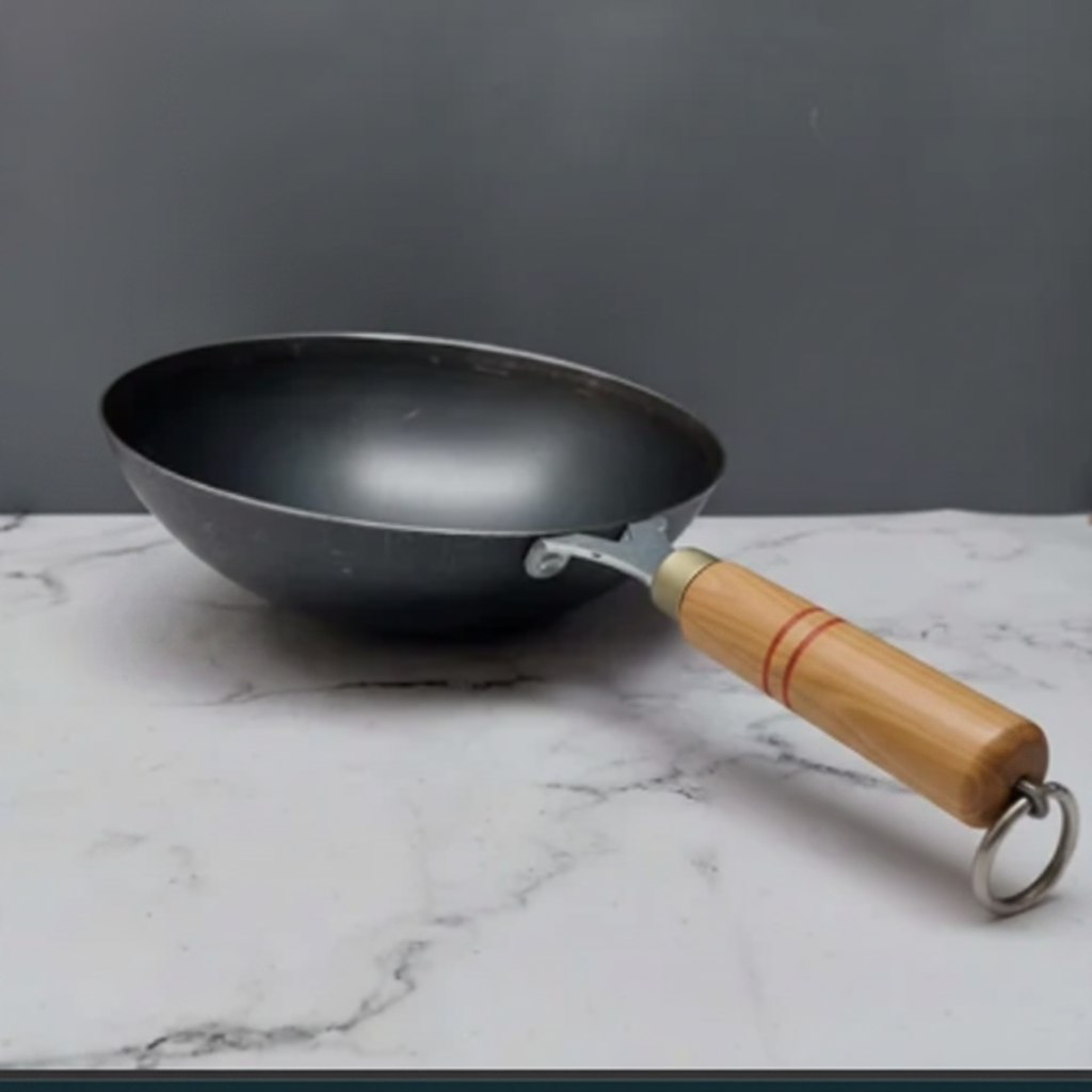 Pure Iron Wok — Wooden Handle | Chemical-Free