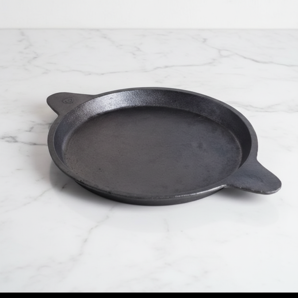 Cast Iron Fry Pan — Omelette & Raised Edge Pan