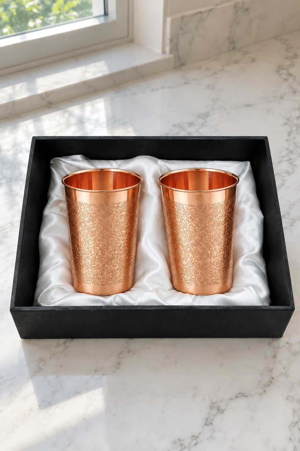 Drikkeglass i rent kobber, gravert – Sett med 2 | 300 ml