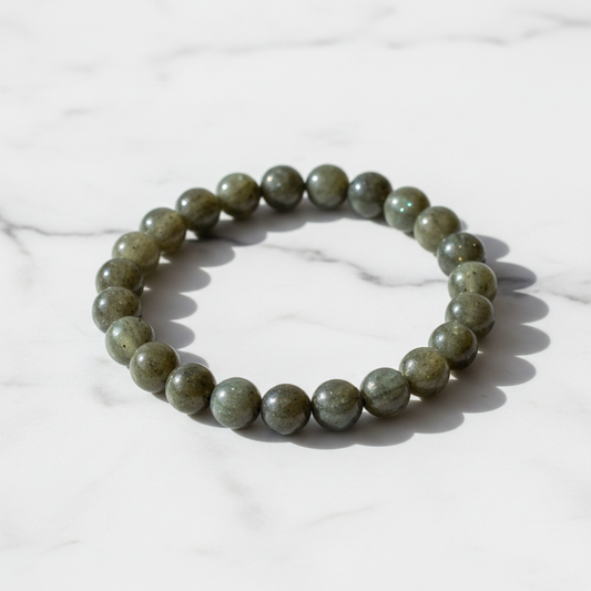 Labradorite bracelet hero white marble
