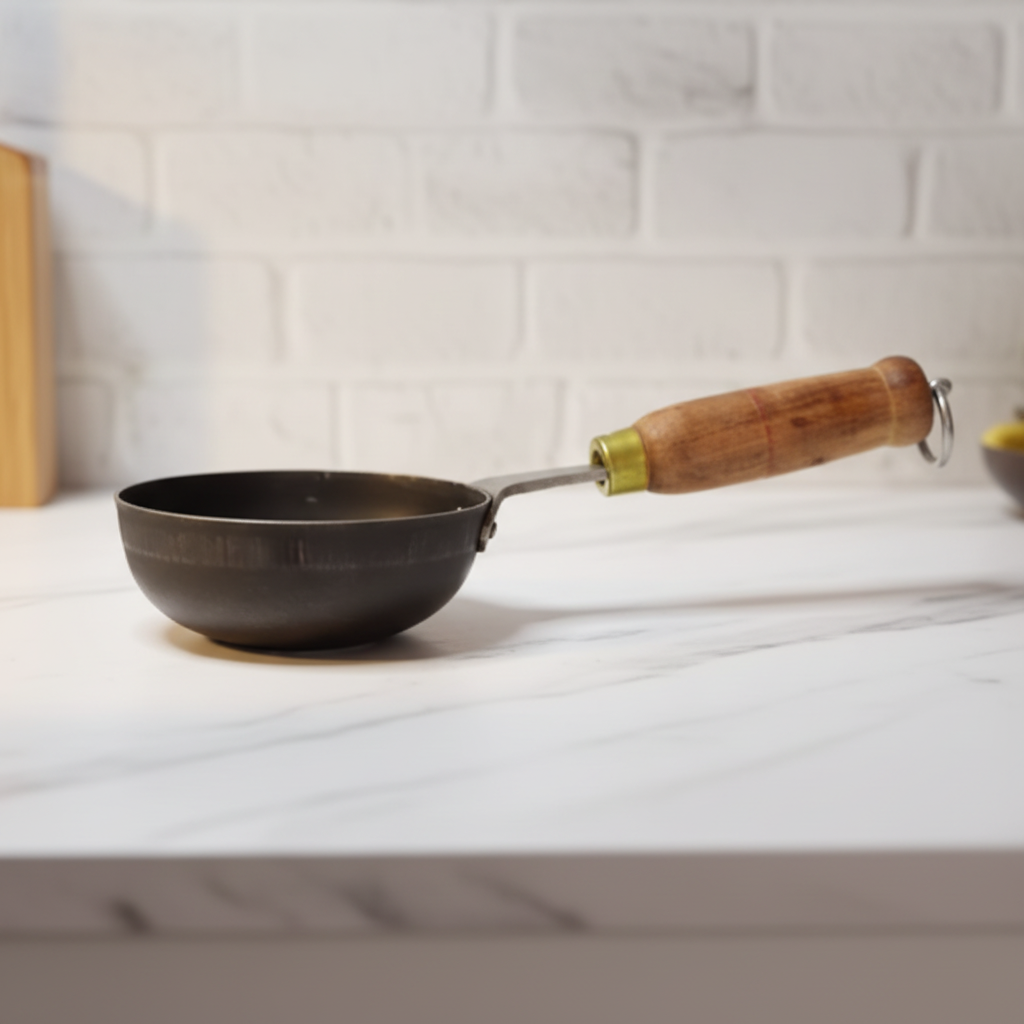 Broad Iron Tadka Ladle – Heat-Resistant Wooden Handle | NABL Tested Pure Iron
